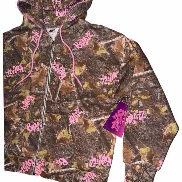 🩷🍂BNWT Camouflage Bratz Hoodie with Pink logos size M - Picture 3 of 5